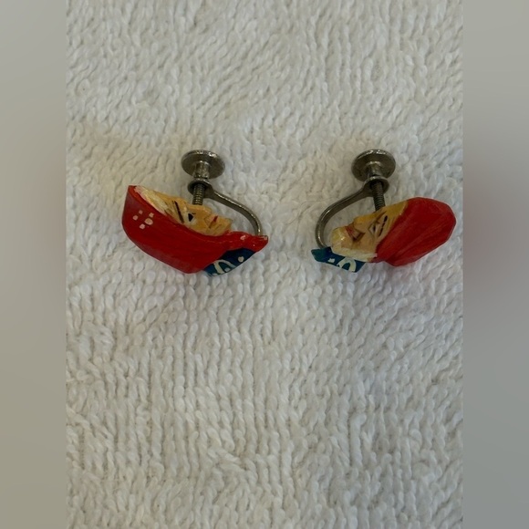 Vintage Hand-Carved Wooden Folk Earrings - Red Babushka Design - Picture 3 of 8